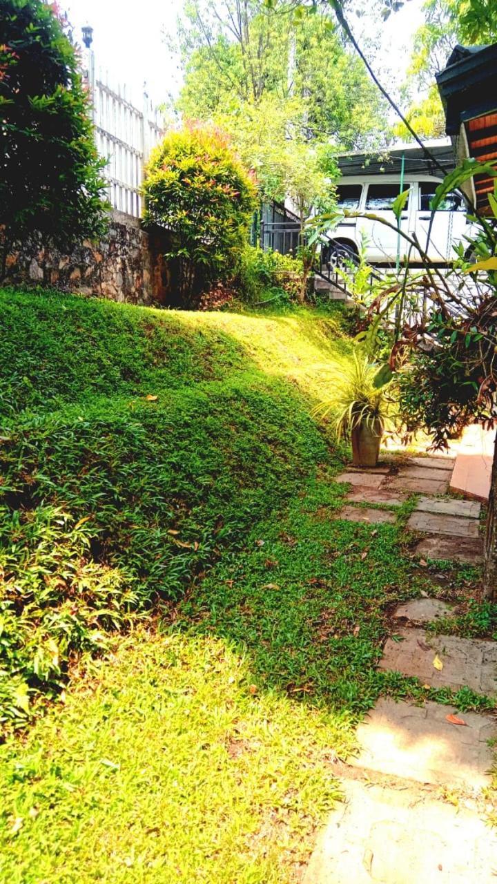 Kandy River Garden 外观 照片